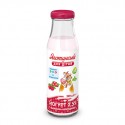 Йогурт Яготинське Для дітей малина-шипшина 2,5% 200г